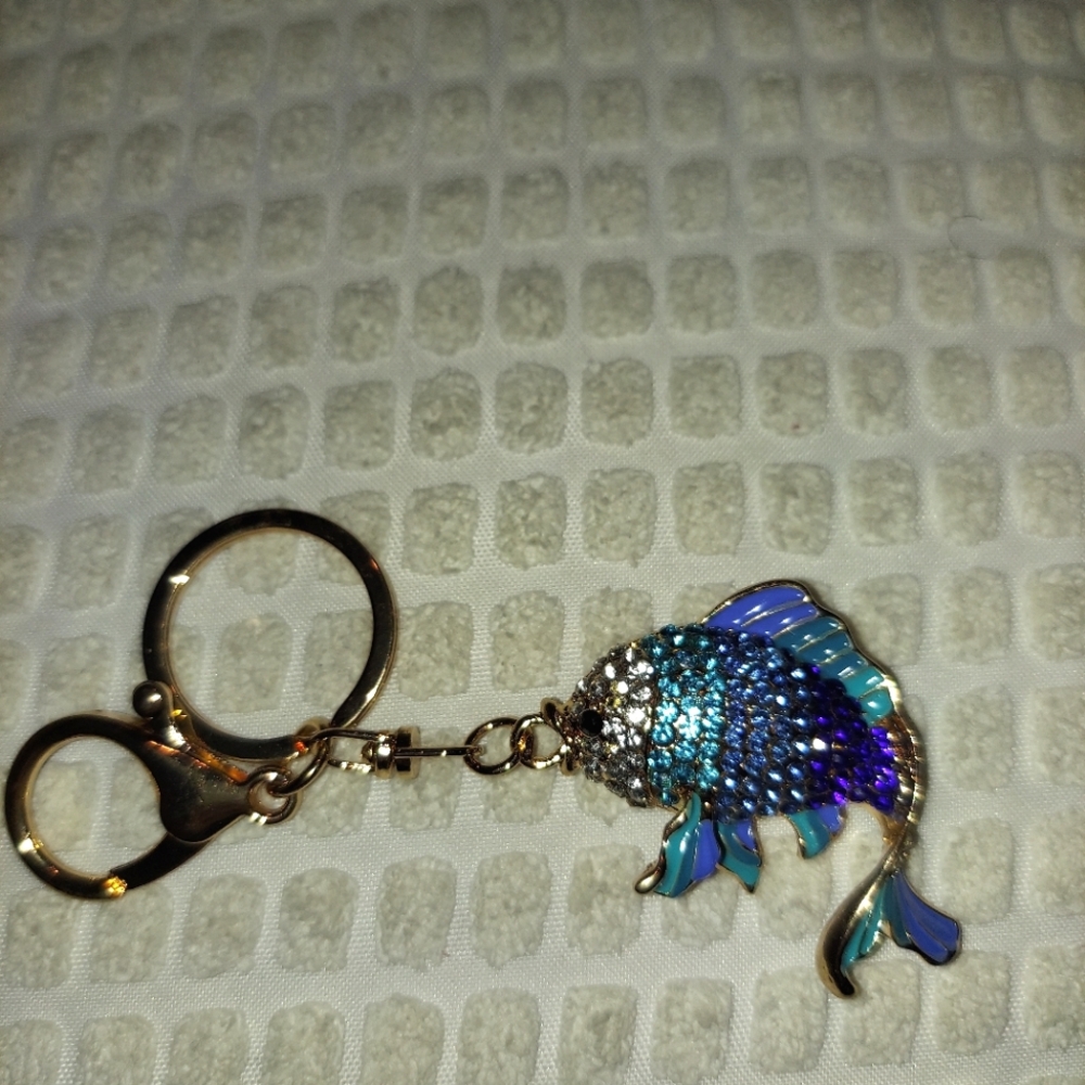 Enamel & Rhinestones Fish Keyring Purse Charm - Picture 6 of 11